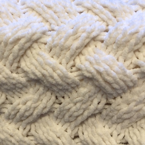 Kendall + Kylie Chunky Cable Knit Sweater‎ - Picture 6 of 7